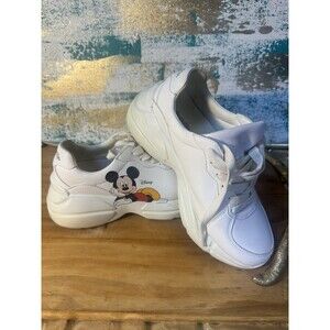 Jinny Kim Athletic Shoe Disney Mickey Mouse.  Size 245m Korean Sizing Size 7.5us